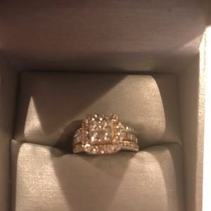 Beautiful wedding ring.